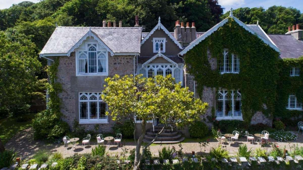 Penally Abbey Country House, pet friendly accommodation in Tenby